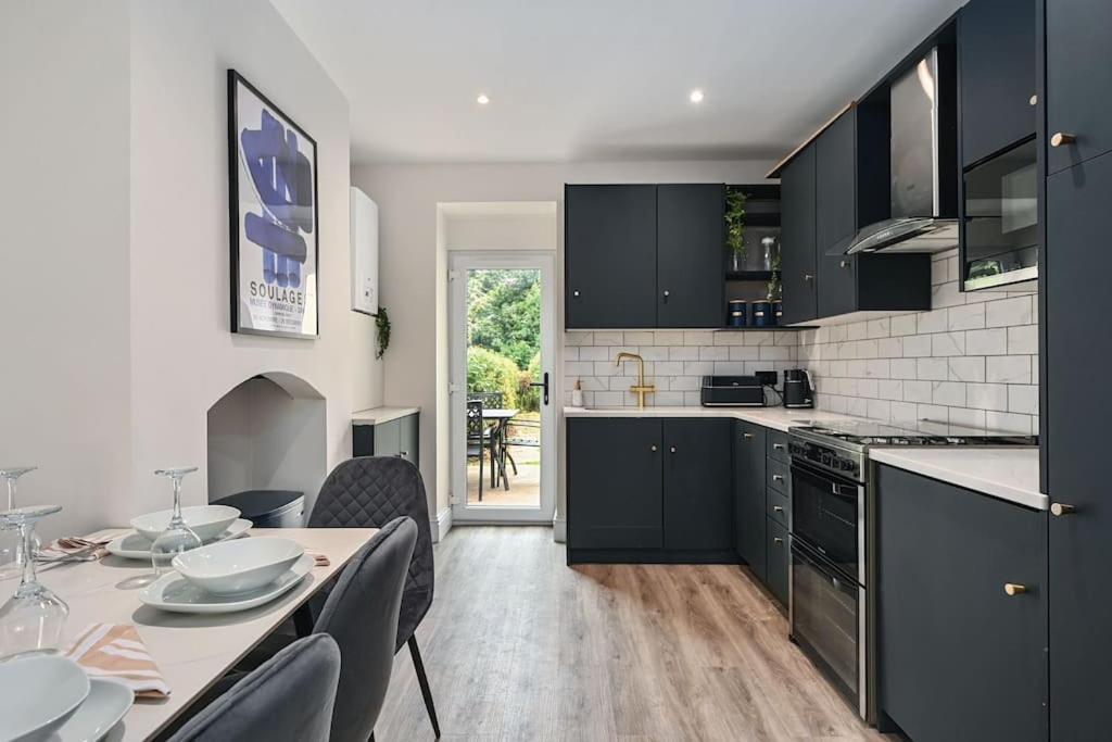 Stunning Spacious Duplex With Garden 141A 哈斯丁 外观 照片