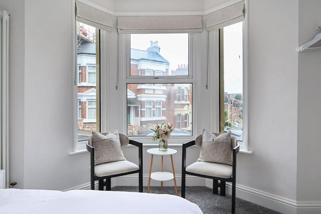 Stunning Spacious Duplex With Garden 141A 哈斯丁 外观 照片